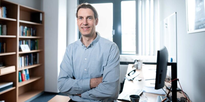 Prof. Dr. Ralf B. Schäfer Prof. Dr. Ralf B. Schäfer