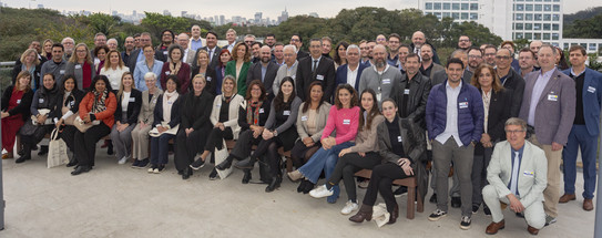 Gruppenbild an der Terrasse des InovaUSP