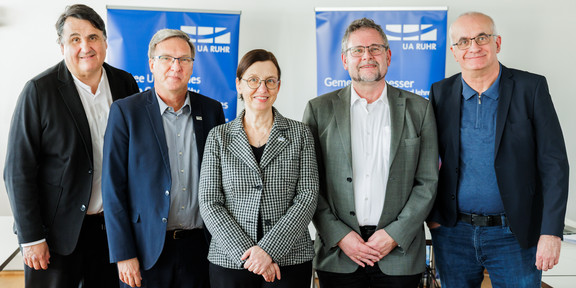 Fünf Vertreter*innen der UA Ruhr und ihres Liaison Office Lateinamerika